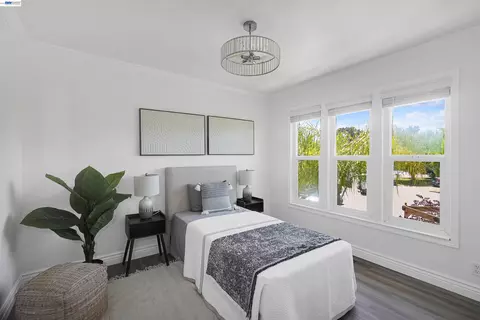 Bedroom - 27734 Fallen Leaf Ct, Hayward, CA 94542 photo 6 of 8