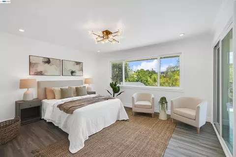 Bedroom - 27734 Fallen Leaf Ct, Hayward, CA 94542 photo 2 of 8