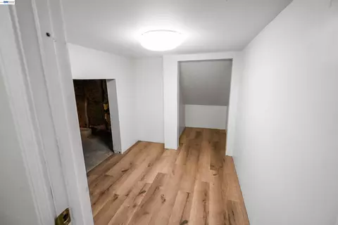 Bedroom - 27734 Fallen Leaf Ct, Hayward, CA 94542 photo 8 of 8