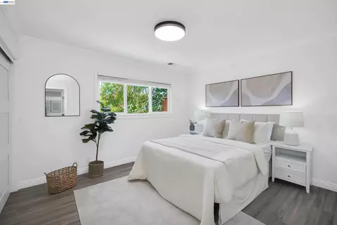 Bedroom - 27734 Fallen Leaf Ct, Hayward, CA 94542 photo 7 of 8