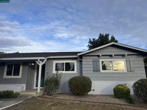 1750 Woodcrest Dr, Concord, CA 94521
