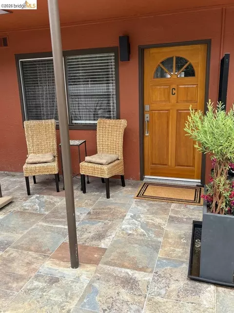 1728 7th St #C, Berkeley, CA 94710 photo 2
