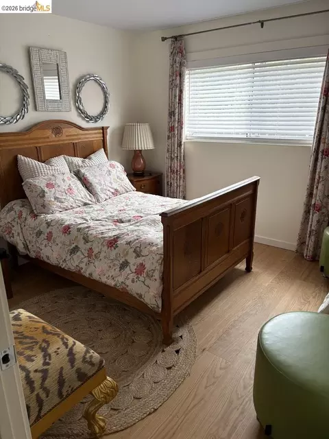 1728 7th St #C, Berkeley, CA 94710 photo 3