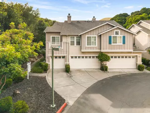 10636 Roys Hill Ln, Dublin, CA 94568