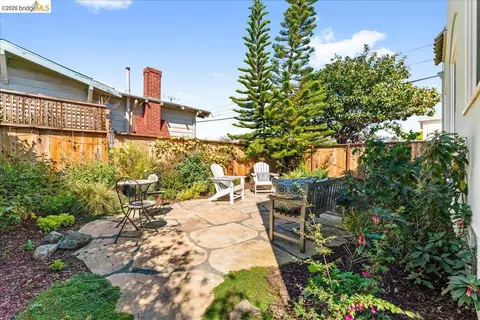 Exterior - 2144-2148 Curtis, Berkeley, CA 94702 photo 3 of 6