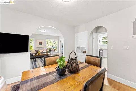 Dining - 2144-2148 Curtis, Berkeley, CA 94702 photo 5 of 5