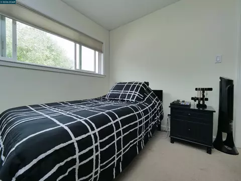 Bedroom - 2180 Geary Rd #20, Pleasant Hill, CA 94523 photo 2 of 4
