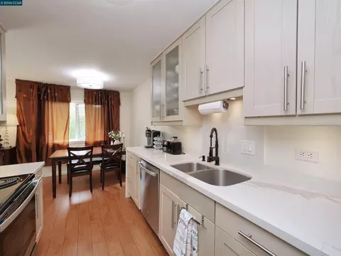 2180 Geary Rd #20, Pleasant Hill, CA 94523