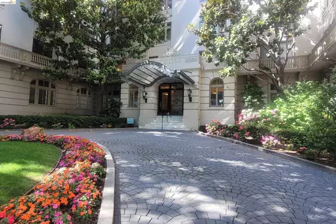 200 Lakeside Dr #801, Oakland, CA 94612