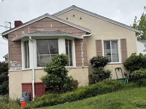 1431 Catherine Dr, Berkeley, CA 94702 photo 1