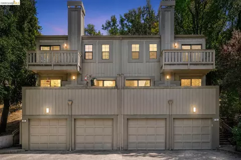261 Redhawk Rd, Novato, CA 94949