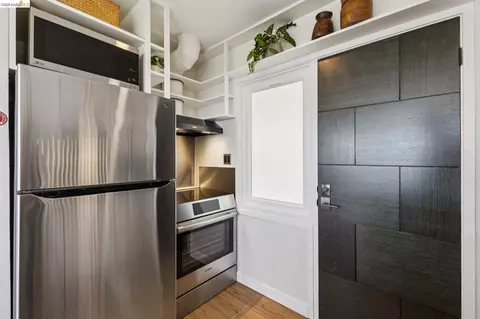 Kitchen - 62 Arden Rd, Berkeley, CA 94704 photo 4 of 5