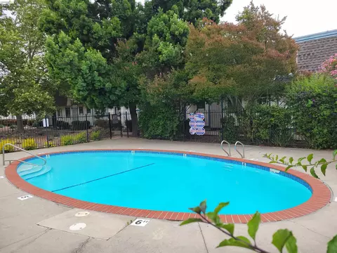 Exterior - 3905 Clayton Rd #12, Concord, CA 94521 photo 4 of 6