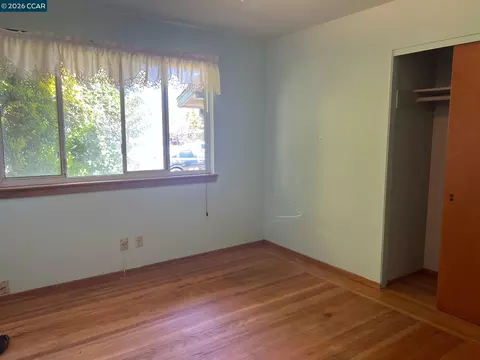 Bedroom - 2085 Acwron Dr, Red Bluff, CA 96080 photo 8 of 10