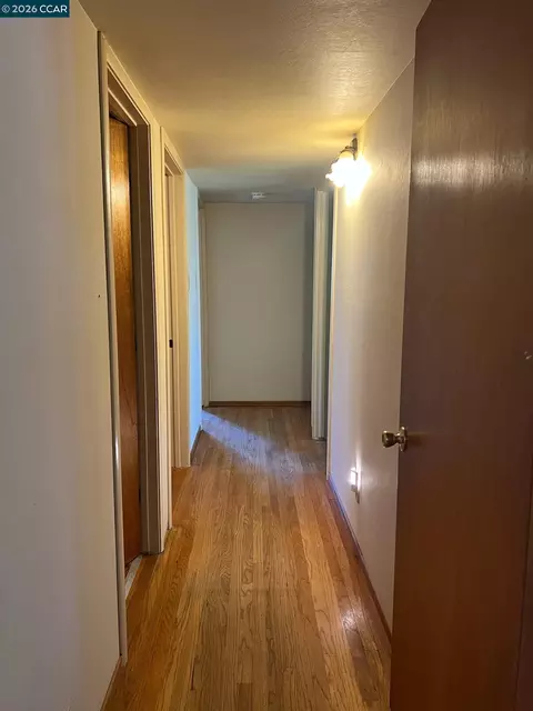 Entry Way - 2085 Acwron Dr, Red Bluff, CA 96080 photo 3 of 3