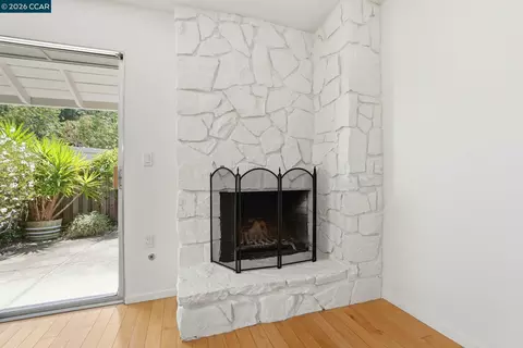 Living - 143 Miramonte Dr, Moraga, CA 94556 photo 3 of 6