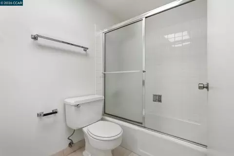 Bath - 143 Miramonte Dr, Moraga, CA 94556 photo 1 of 4