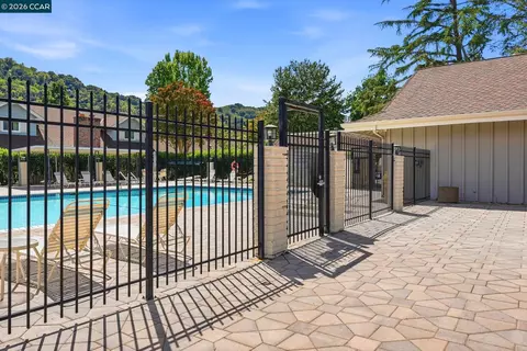 Exterior - 143 Miramonte Dr, Moraga, CA 94556 photo 7 of 10