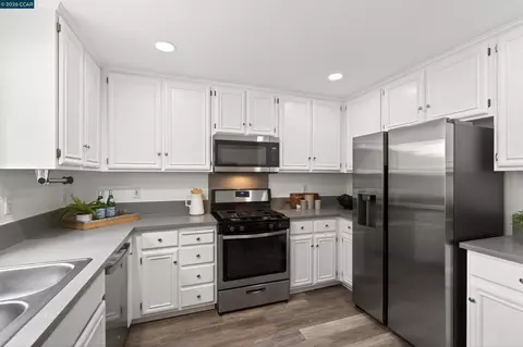 Kitchen - 124 Coralflower Ln, San Ramon, CA 94582 photo 1 of 4
