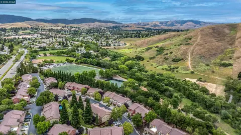 View/Area - 124 Coralflower Ln, San Ramon, CA 94582 photo 6 of 7