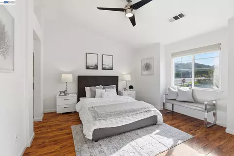Bedroom - 7318 Bower Ln, Dublin, CA 94568 photo 1 of 7