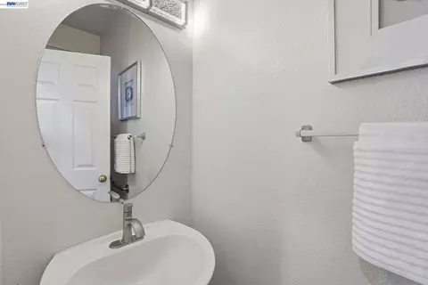 Bath - 7318 Bower Ln, Dublin, CA 94568 photo 1 of 5