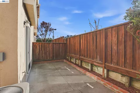Exterior - 7318 Bower Ln, Dublin, CA 94568 photo 7 of 9