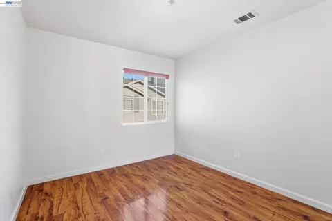 Bedroom - 7318 Bower Ln, Dublin, CA 94568 photo 6 of 7