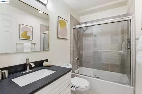 Bath - 7318 Bower Ln, Dublin, CA 94568 photo 5 of 5
