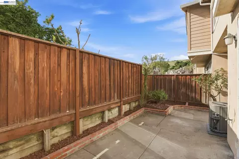 Exterior - 7318 Bower Ln, Dublin, CA 94568 photo 4 of 9