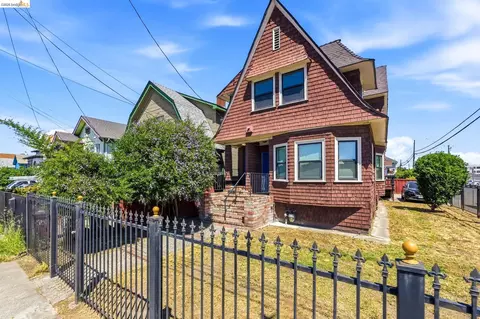 2804 Adeline St, Oakland, CA 94608
