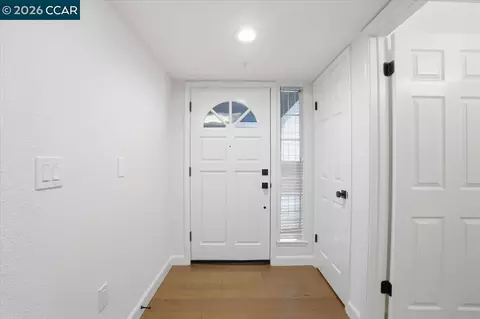 Entry Way - 5209 Arden Way, Carmichael, CA 95608 photo 1 of 3