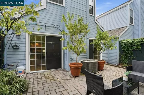 Exterior - 5209 Arden Way, Carmichael, CA 95608 photo 7 of 16