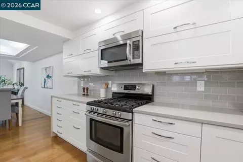 Kitchen - 5209 Arden Way, Carmichael, CA 95608 photo 4 of 5