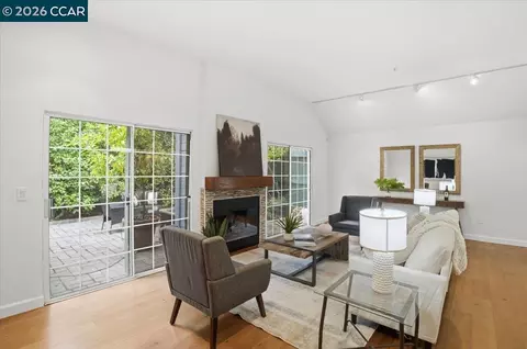 Living - 5209 Arden Way, Carmichael, CA 95608 photo 3 of 5