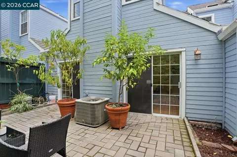 Exterior - 5209 Arden Way, Carmichael, CA 95608 photo 5 of 16