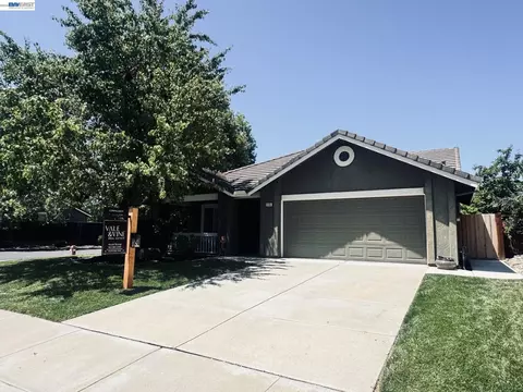 1106 Baltusrol Ct, Livermore, CA 94551
