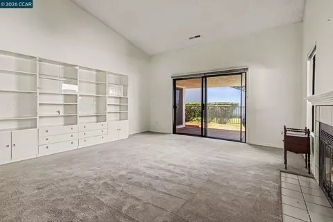 Living - 5762 Cutter Loop, Discovery Bay, CA 94505 photo 4 of 4