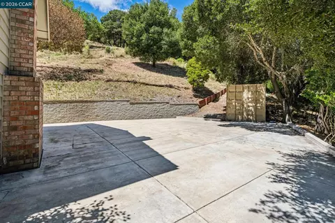 Exterior - 486 Butterfield Pl, Moraga, CA 94556 photo 12 of 26