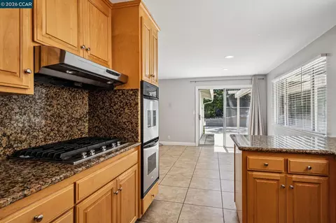 Kitchen - 486 Butterfield Pl, Moraga, CA 94556 photo 3 of 5