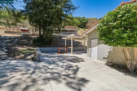 Exterior - 486 Butterfield Pl, Moraga, CA 94556 photo 17 of 26