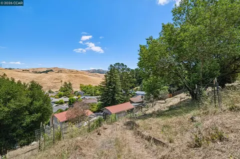 Exterior - 486 Butterfield Pl, Moraga, CA 94556 photo 8 of 26