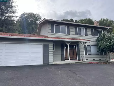 486 Butterfield Pl, Moraga, CA 94556