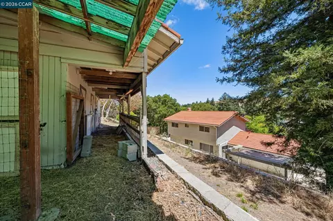 Exterior - 486 Butterfield Pl, Moraga, CA 94556 photo 21 of 26