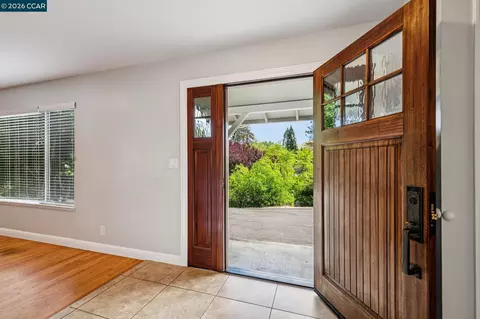 Entry Way - 486 Butterfield Pl, Moraga, CA 94556 photo 2 of 5