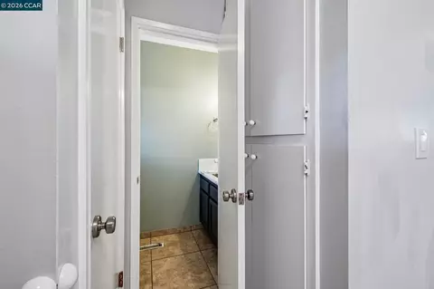 Entry Way - 486 Butterfield Pl, Moraga, CA 94556 photo 5 of 5