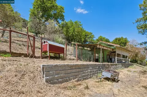 Exterior - 486 Butterfield Pl, Moraga, CA 94556 photo 19 of 26