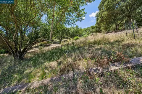 Exterior - 486 Butterfield Pl, Moraga, CA 94556 photo 9 of 26
