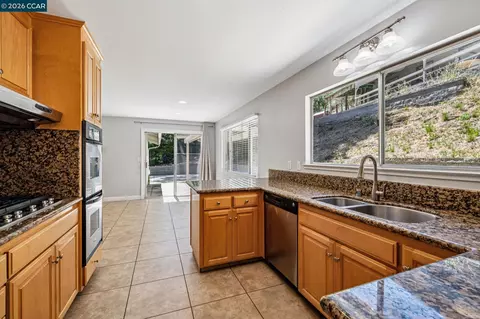 Kitchen - 486 Butterfield Pl, Moraga, CA 94556 photo 4 of 5