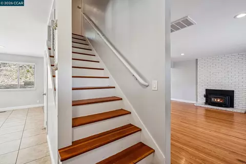 Entry Way - 486 Butterfield Pl, Moraga, CA 94556 photo 4 of 5